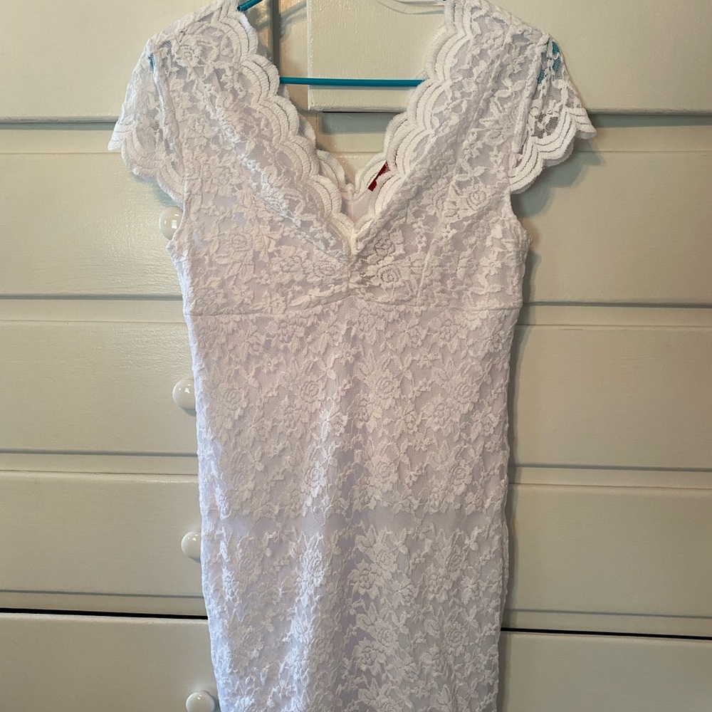 Panhandle White Cap-Sleeved Lace Dress
